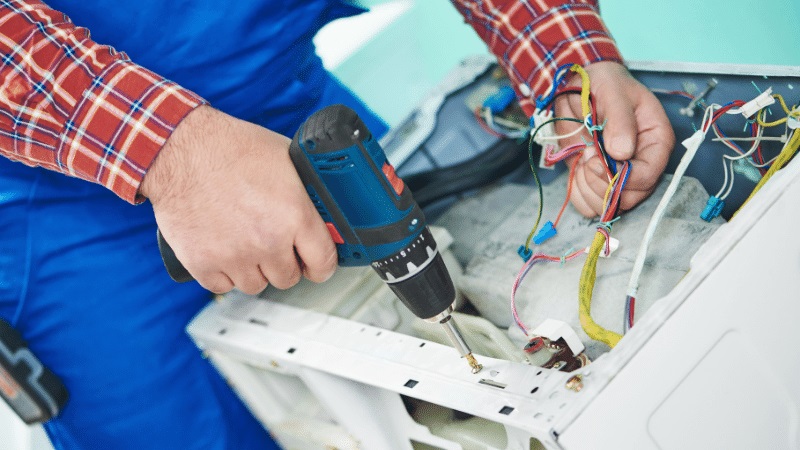 Evren Dominox Dominox çamaşır makinesi kart tamiri – Su almama arızası orijinal parça ile giderildi. - Teknik servis örneği